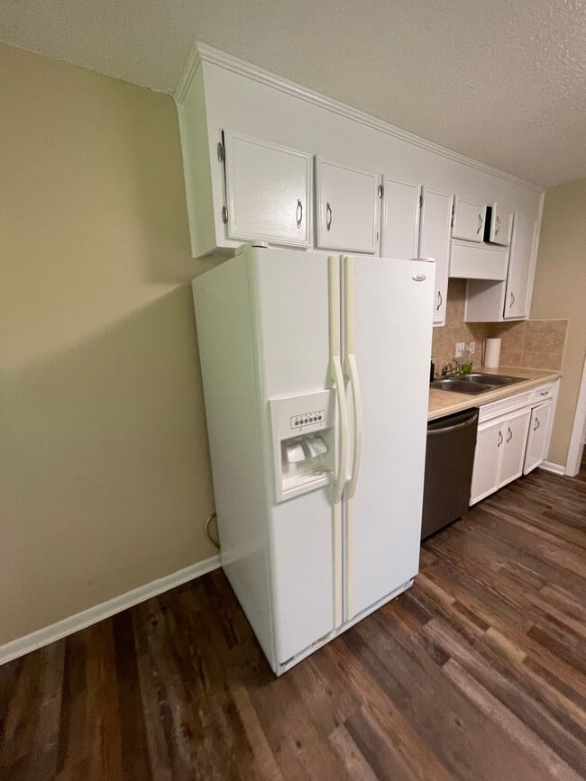 Foto del edificio - Country Estates Subdivision!