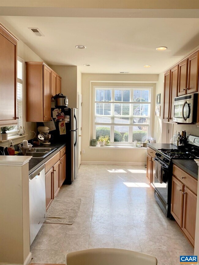 Foto del edificio - 1350 Stoney Ridge Rd