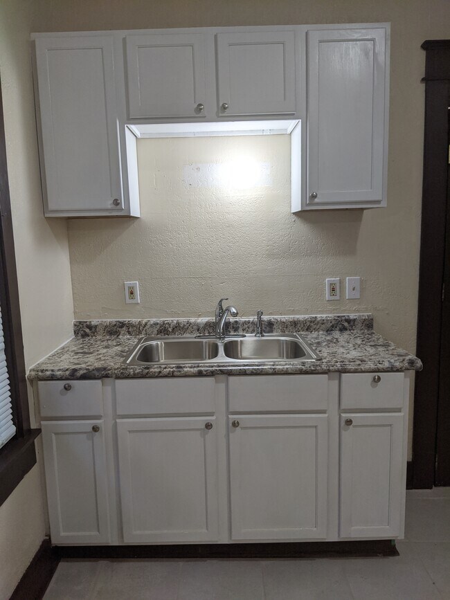 Foto del edificio - 1511 W Burleigh St