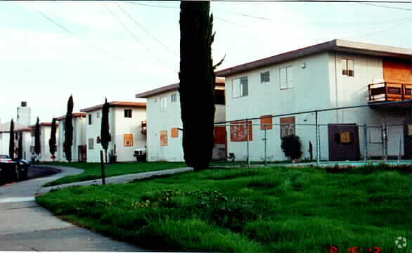 Foto del edificio - Terrace Glen Apartments