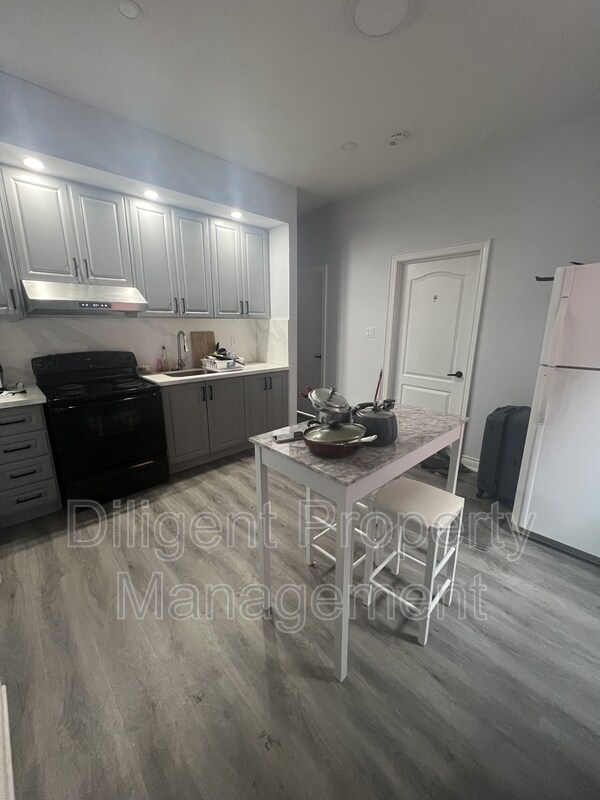 Photo du bâtiment - 219 Stewart St