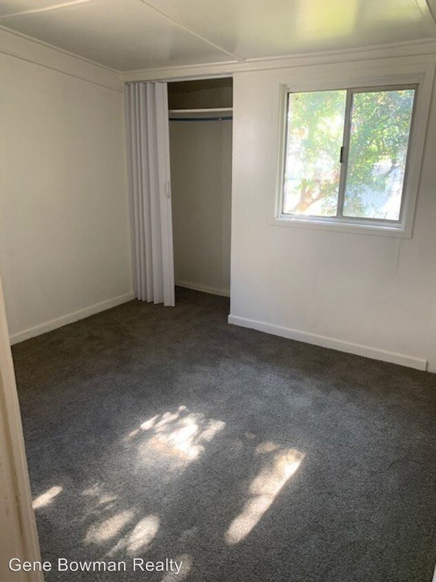 700702 E 16th St, National City, CA 91950 Room for Rent in National