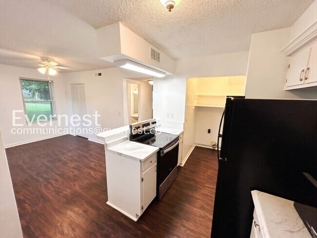Foto del edificio - 5510 Country Dr
