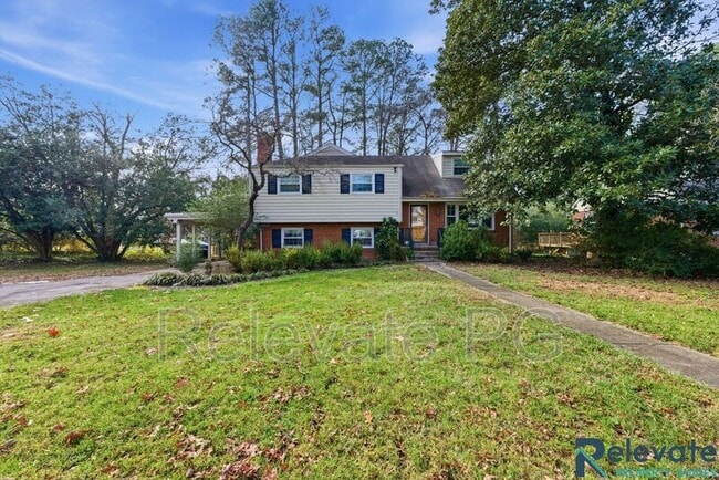 Building Photo - 8903 Freestone Ave