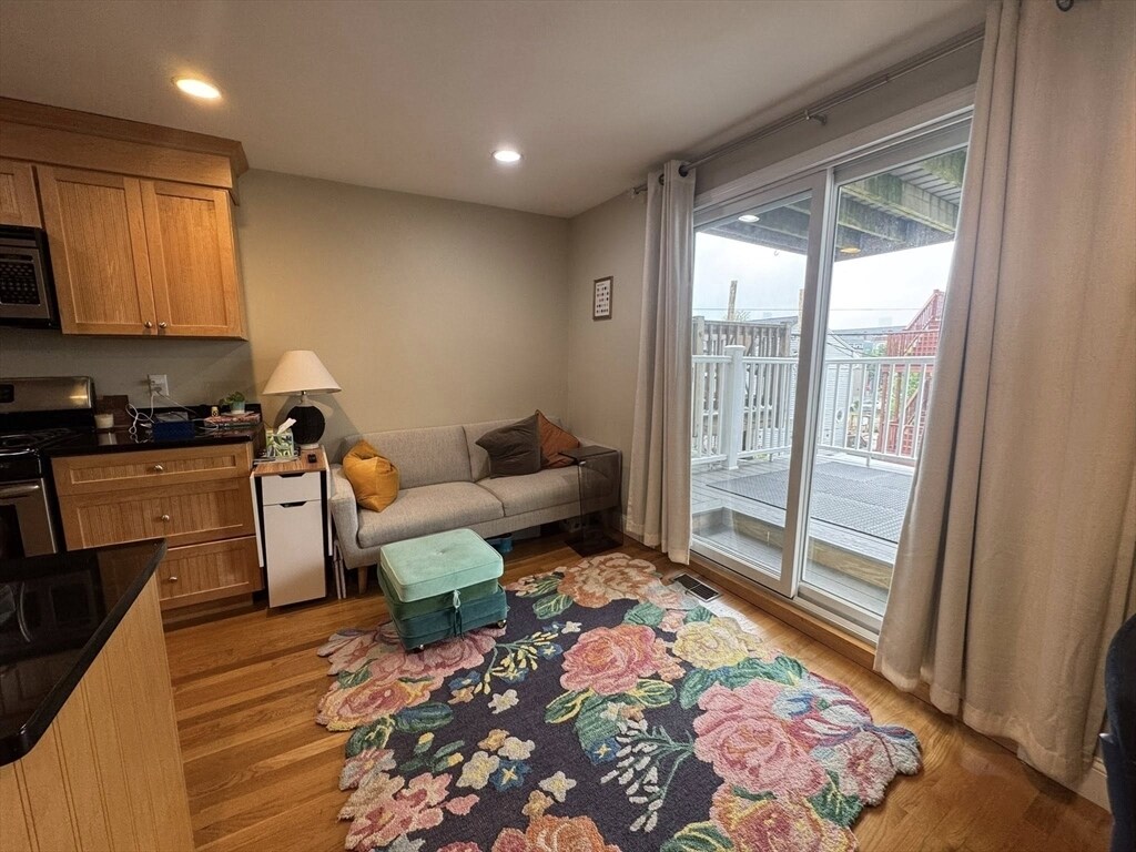 Foto del edificio - 522 E 3rd St