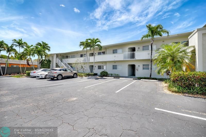 Foto principal - 578 NE 20th St