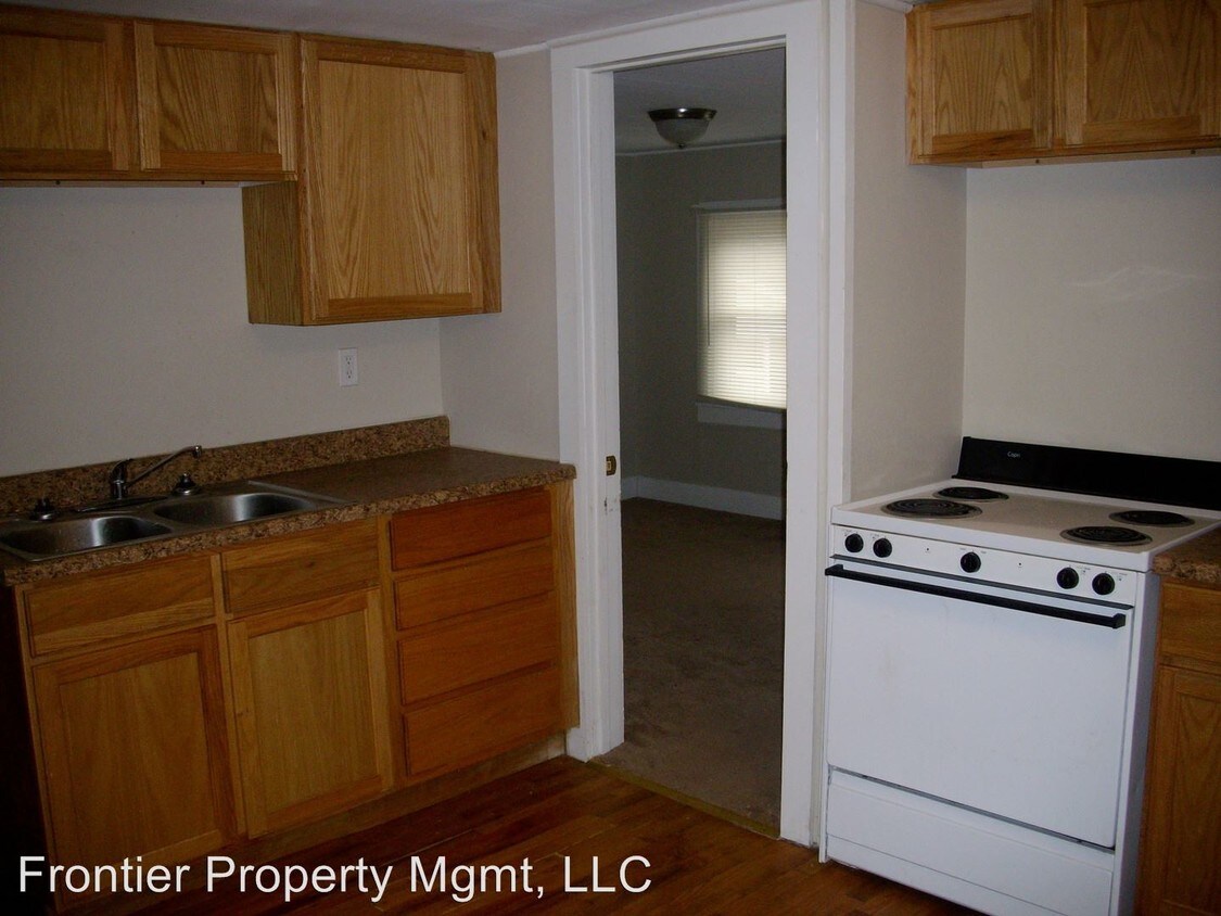 Foto del edificio - 815 S Court St