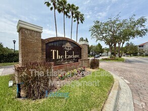 Building Photo - 18001 Richmond Pl Dr