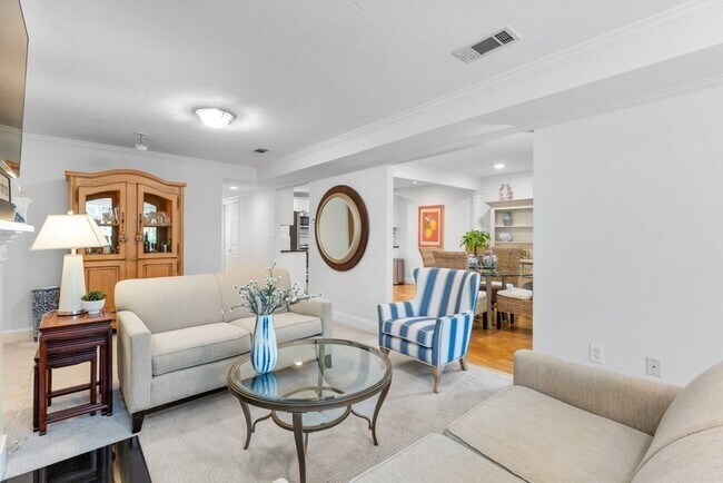 Foto del edificio - 84 Walpole St