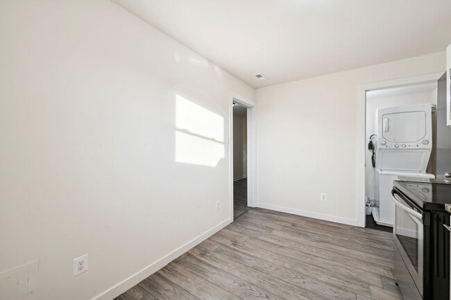 Photo - 876 Wynnewood Rd Apartment