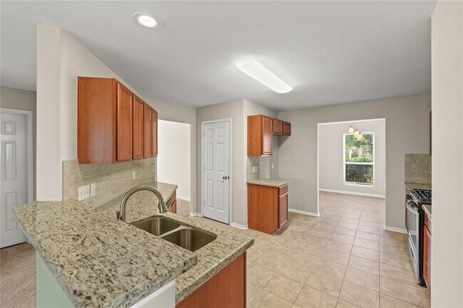 Building Photo - 3006 Madison Elm St