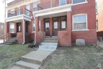 Building Photo - 3504 Arsenal St