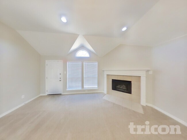 Foto del edificio - 1217 Glencoe Dr