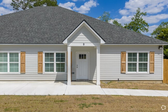 Entrance - 708 S Parrish St - A 55+ Community
