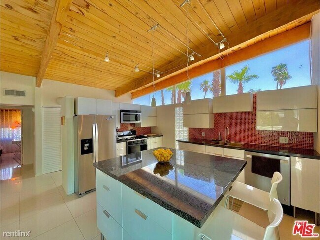 Foto del edificio - 3 br, 2 bath House - 440 E Glen Cir S