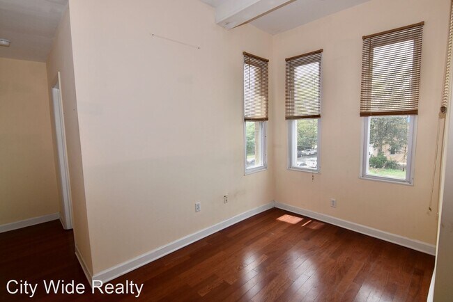 Building Photo - 4051 Baring St