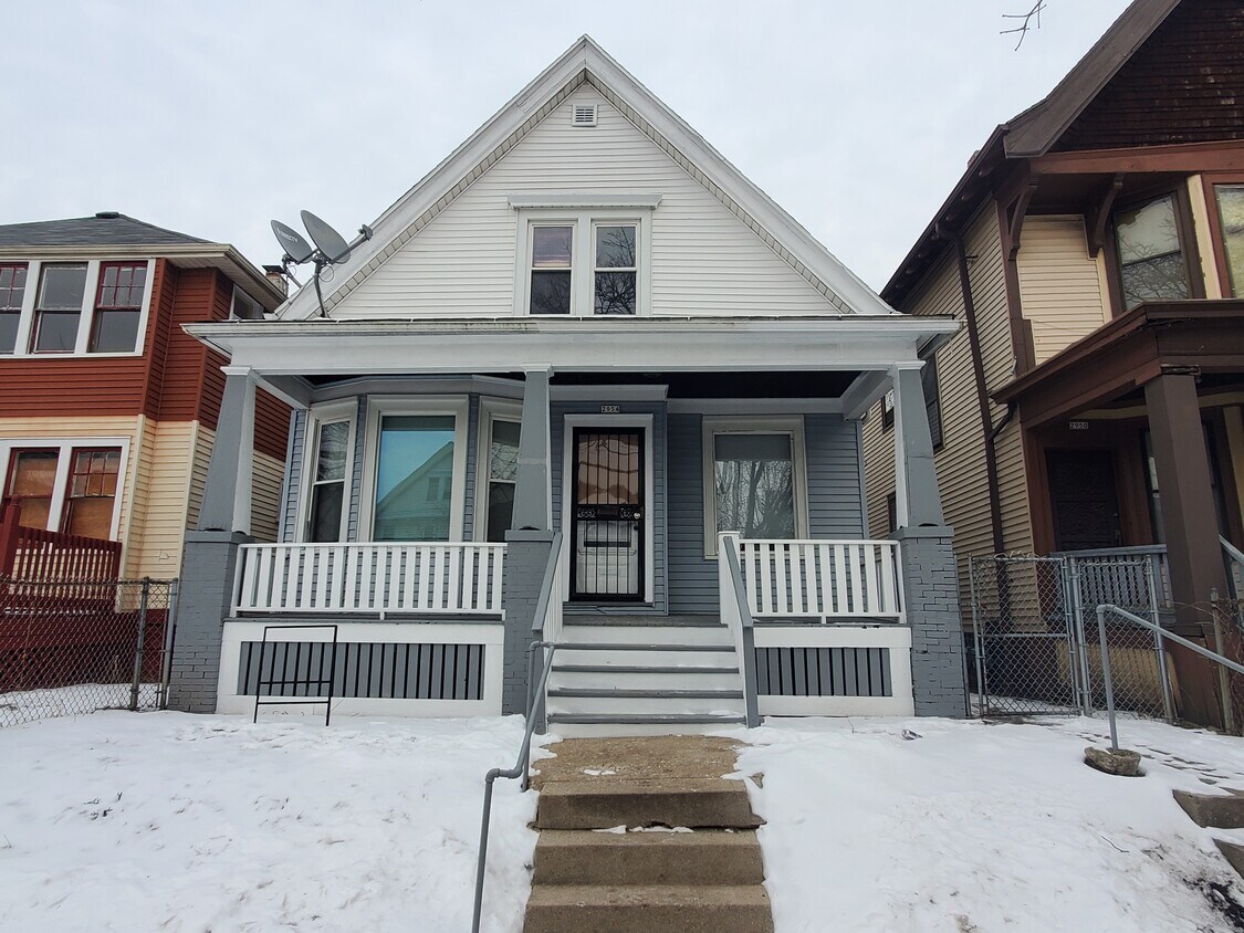 Primary Photo - 2954 N 21st St