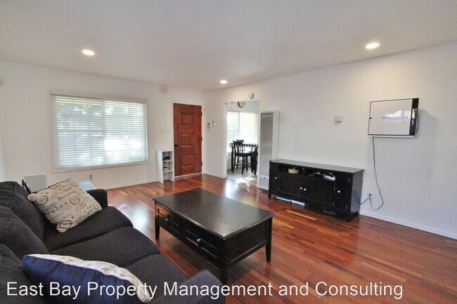 Foto del edificio - 2 br, 1 bath House - 33534 4th St.