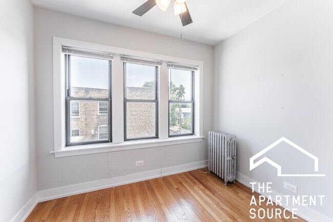 Foto del edificio - 4549 N Leavitt St