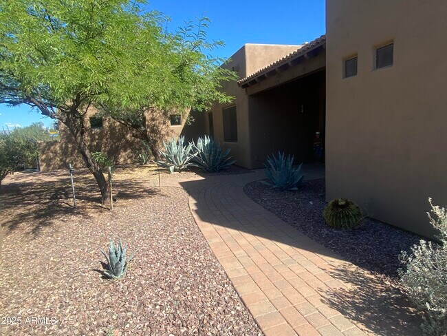 Foto del edificio - 29317 N 164th St