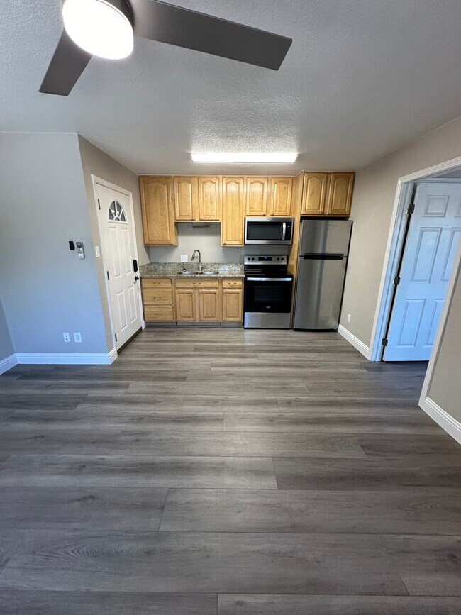 Foto del edificio - 1 bedroom 1 bath cozy and private unit in ...