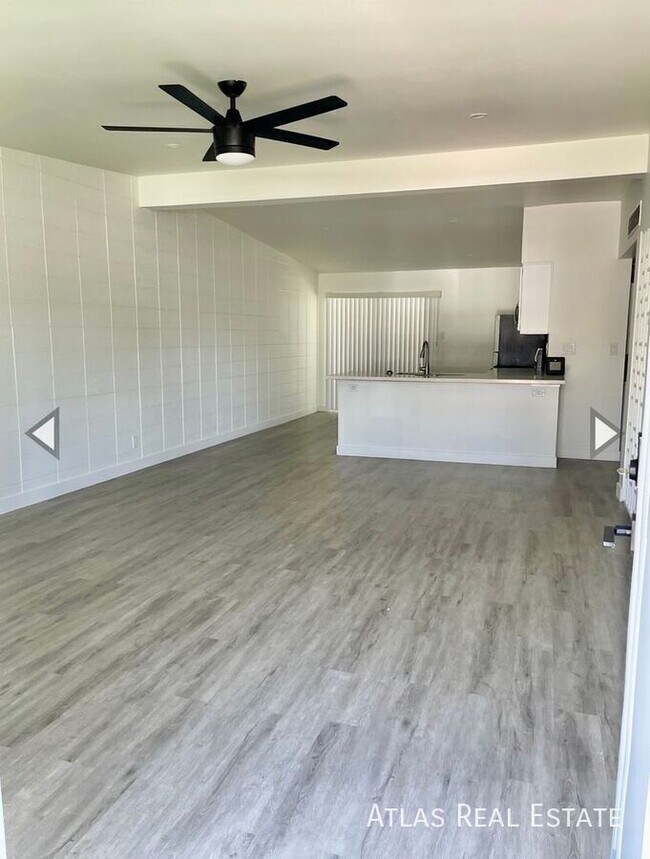 Building Photo - 1104 W Monterosa St