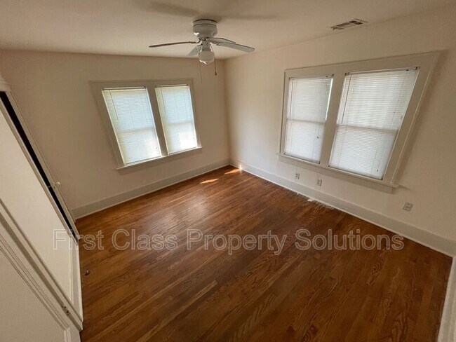 Foto del edificio - 2238 NW 22nd St