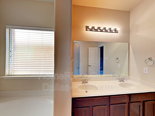 Foto del edificio - 9616 Mystic Dunes Dr