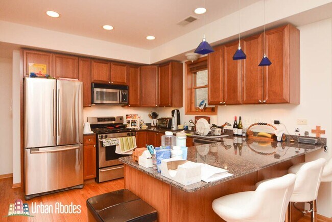 Foto del edificio - 934 W Leland Ave