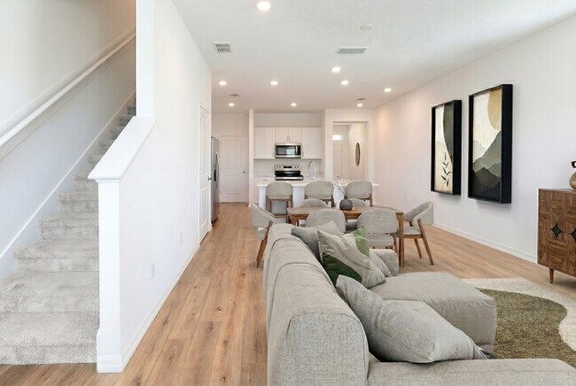 Foto del edificio - 8695 Elmo Ln