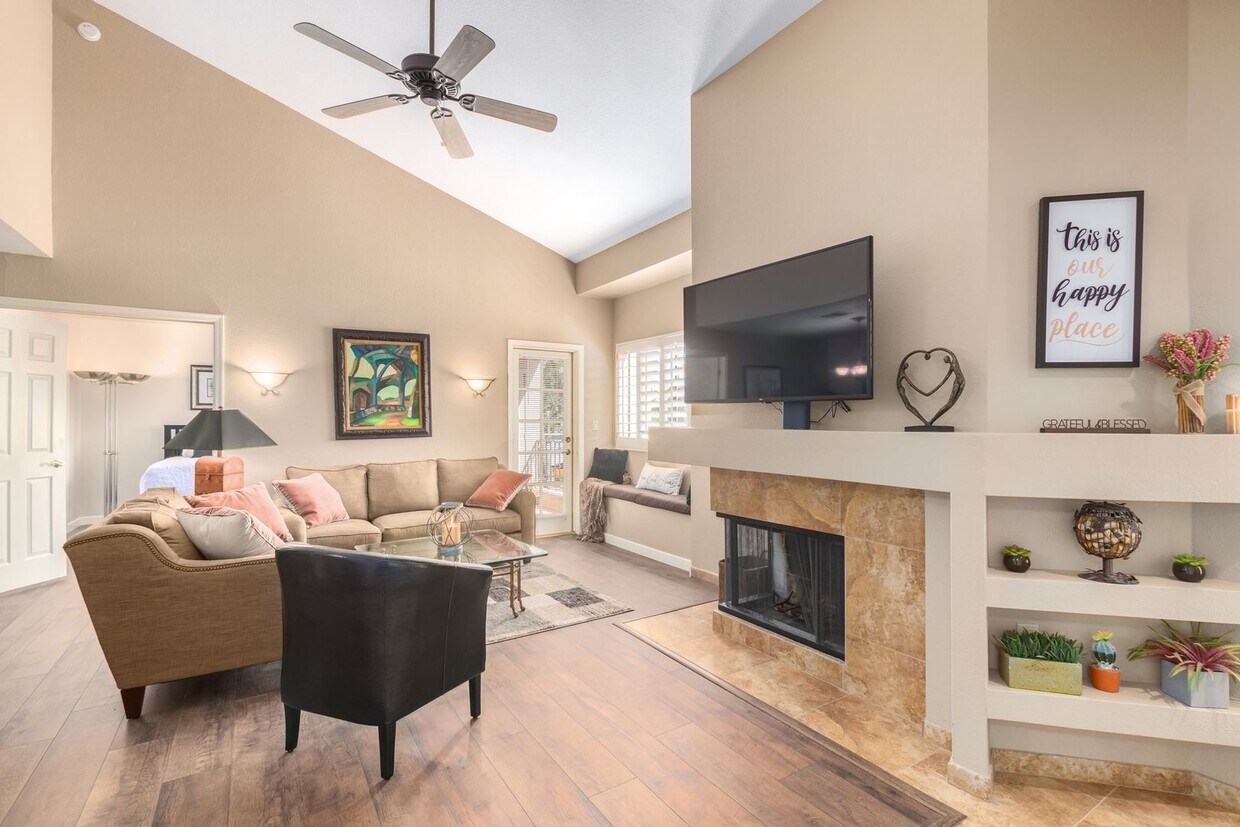 Foto principal - Resort-Style Living in the Heart of Scotts...