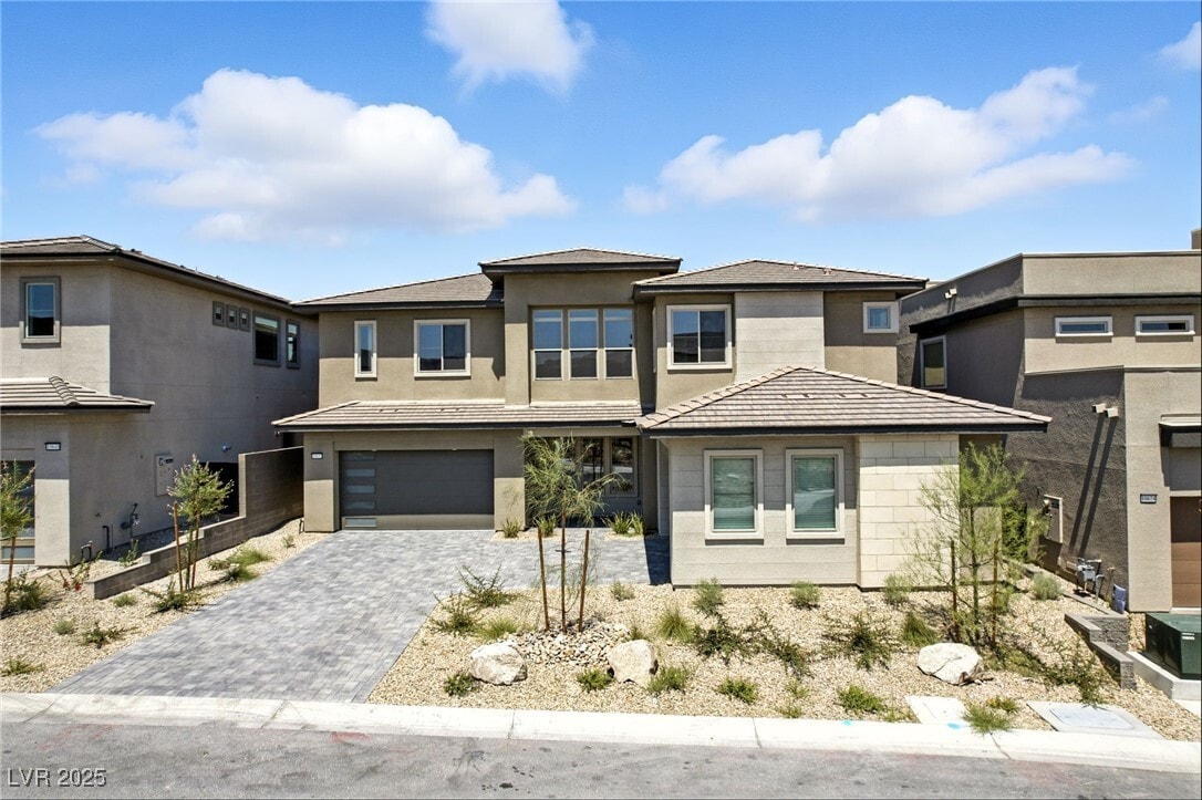 Foto principal - 10632 Rolling Vista Dr