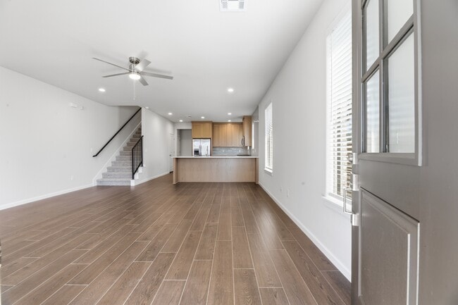 Building Photo - 316 E Elgin St