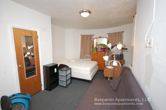 Foto del edificio - 28 S Huntington Ave