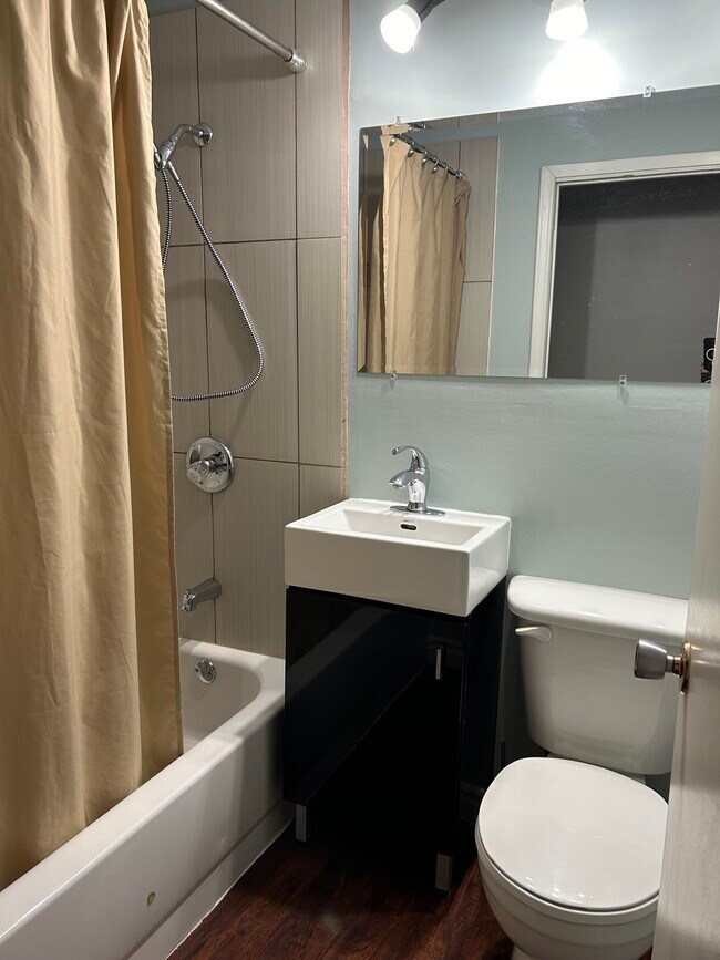 Photo du bâtiment - 419 Broad St E