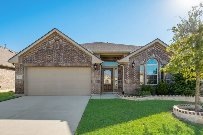 Building Photo - Come view this beautiful Ft. Worth home!