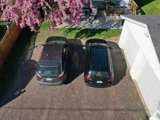 Foto del edificio - 1004 E 5th St