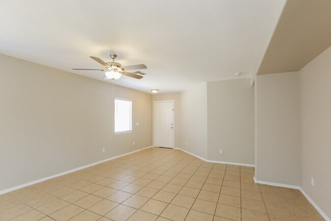 Foto del edificio - 1629 W Burgess Ln