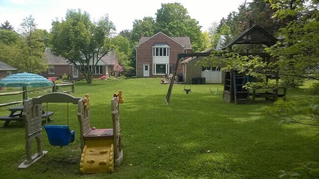 Foto del edificio - 149 Kready Ave