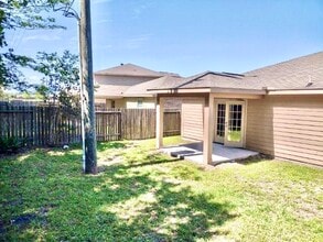 Building Photo - 28922 San Bernard River Loop