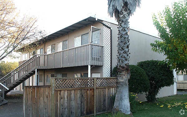 Building Photo - 1312 Leafwood Dr
