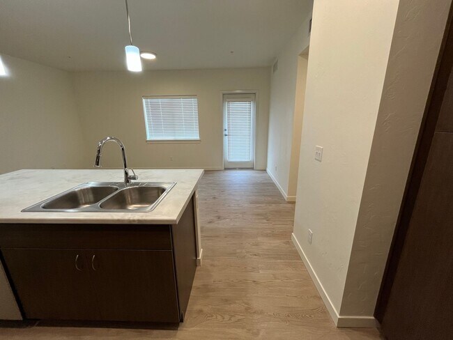 Foto del edificio - 4612 Lexington Sky Ln