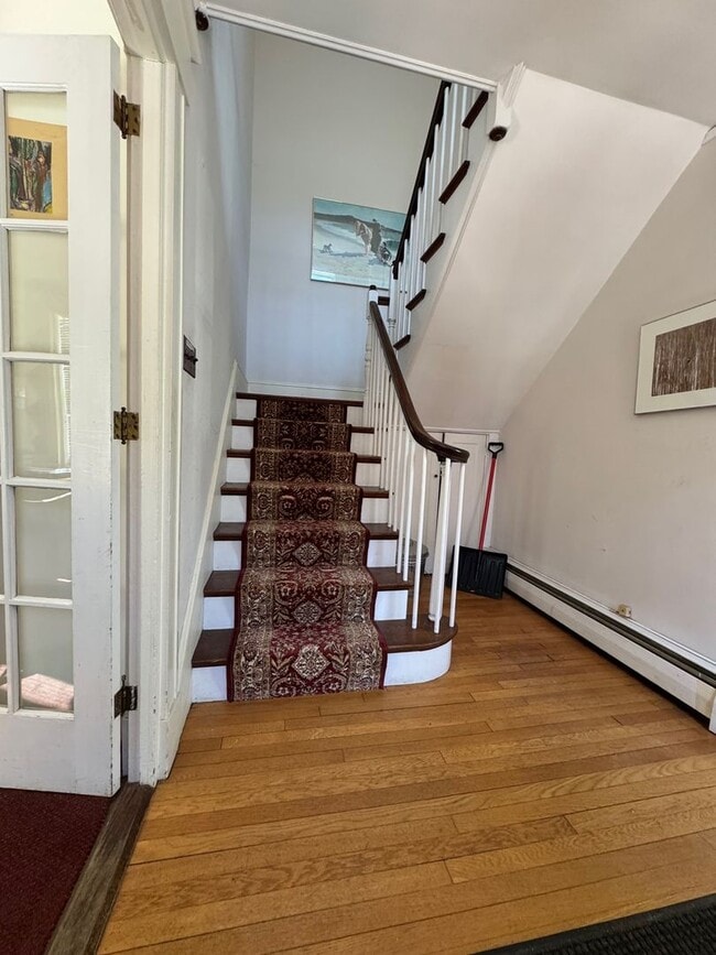 Building Photo - 14-16 Lincoln St