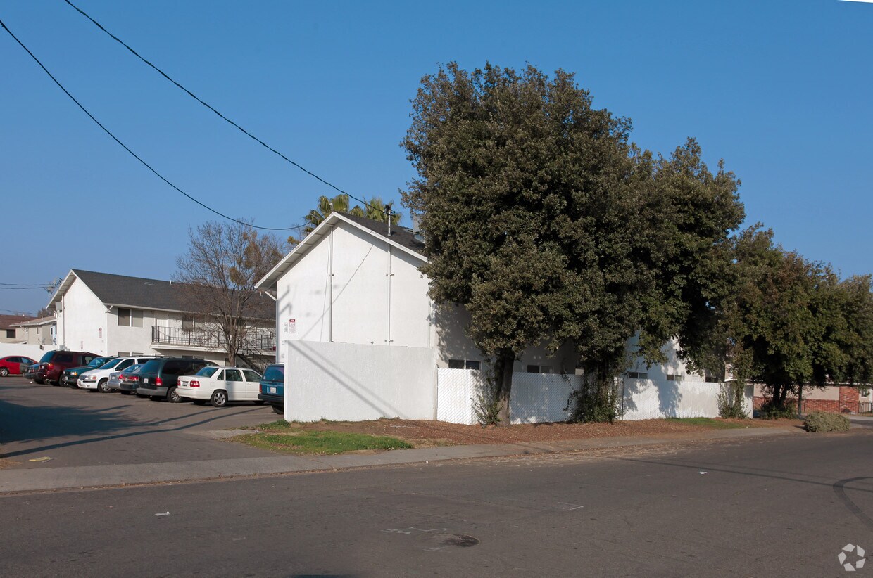 1956 Darrah St, Ceres, CA 95307 Apartments in Ceres, CA