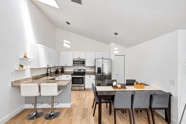 Building Photo - 5799 Golden Eagle Cir