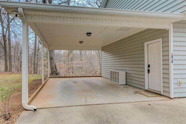 Foto del edificio - 2535 Hickory Rd