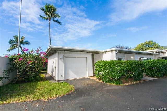 Building Photo - 5350 Kalanianaole Hwy