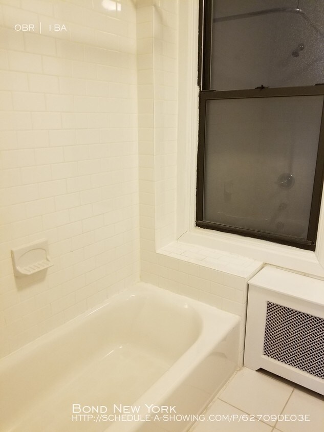 Foto del edificio - 226 E 89th St