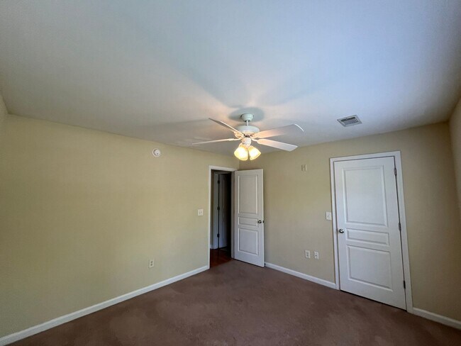 Building Photo - 14-1423 Jameson