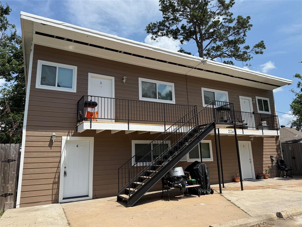 Foto principal - 2269 Collier St